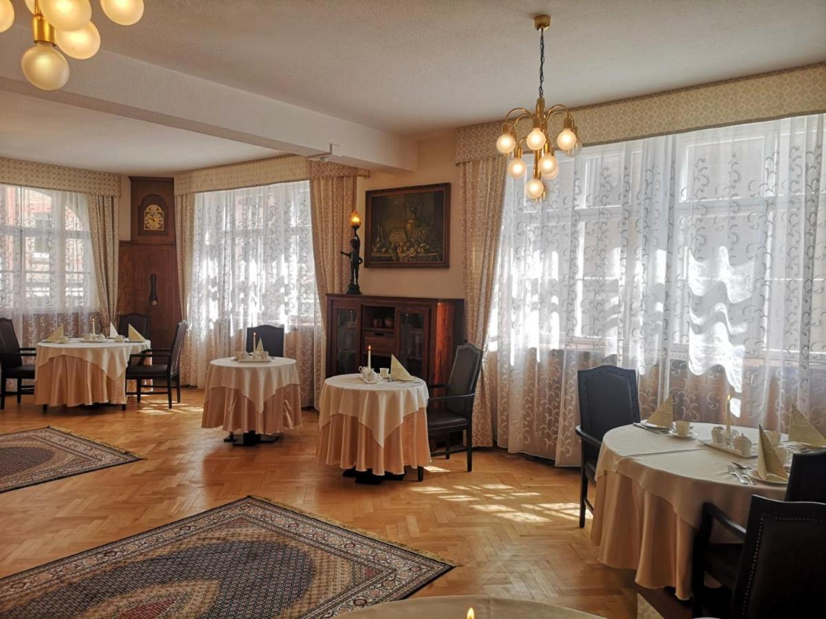 Hotel Adler Санкт Георген им Шварцвалд Екстериор снимка